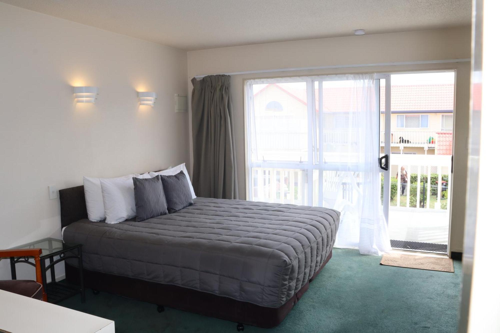 Motel Bk's Fountain Court 3*