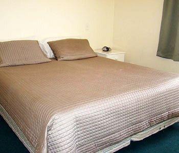 Bk's Fountain Court Motel Napier