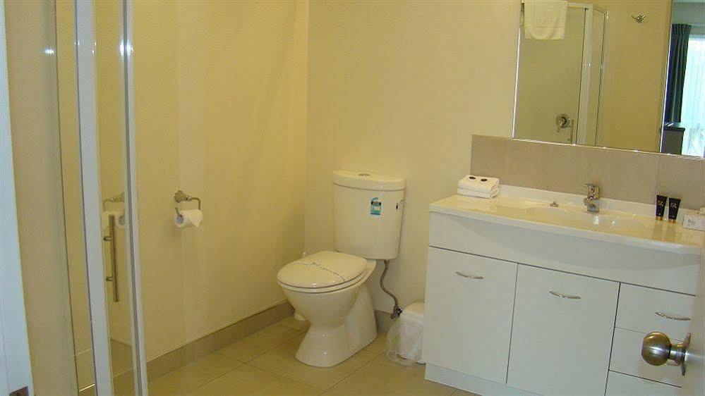 Motel Bk's Fountain Court 3*